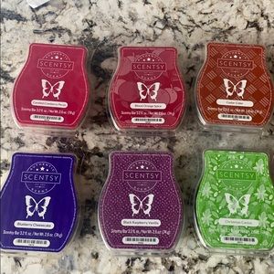 6 NWT Scentsy wax bars